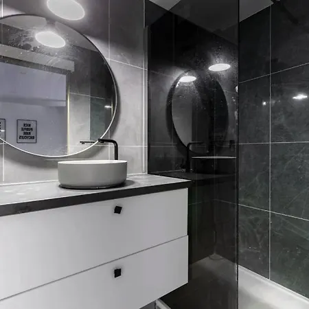 Apartment Hsh Magnifique La Chapelle *